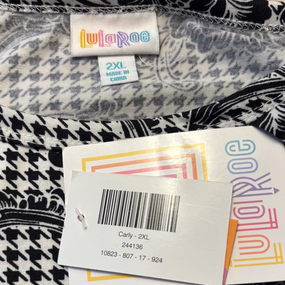 LuLaRoe Womens Dress Size 2XL Carly Black Houndstooth Roses Floral 2X XXL NWT - Picture 4 of 6